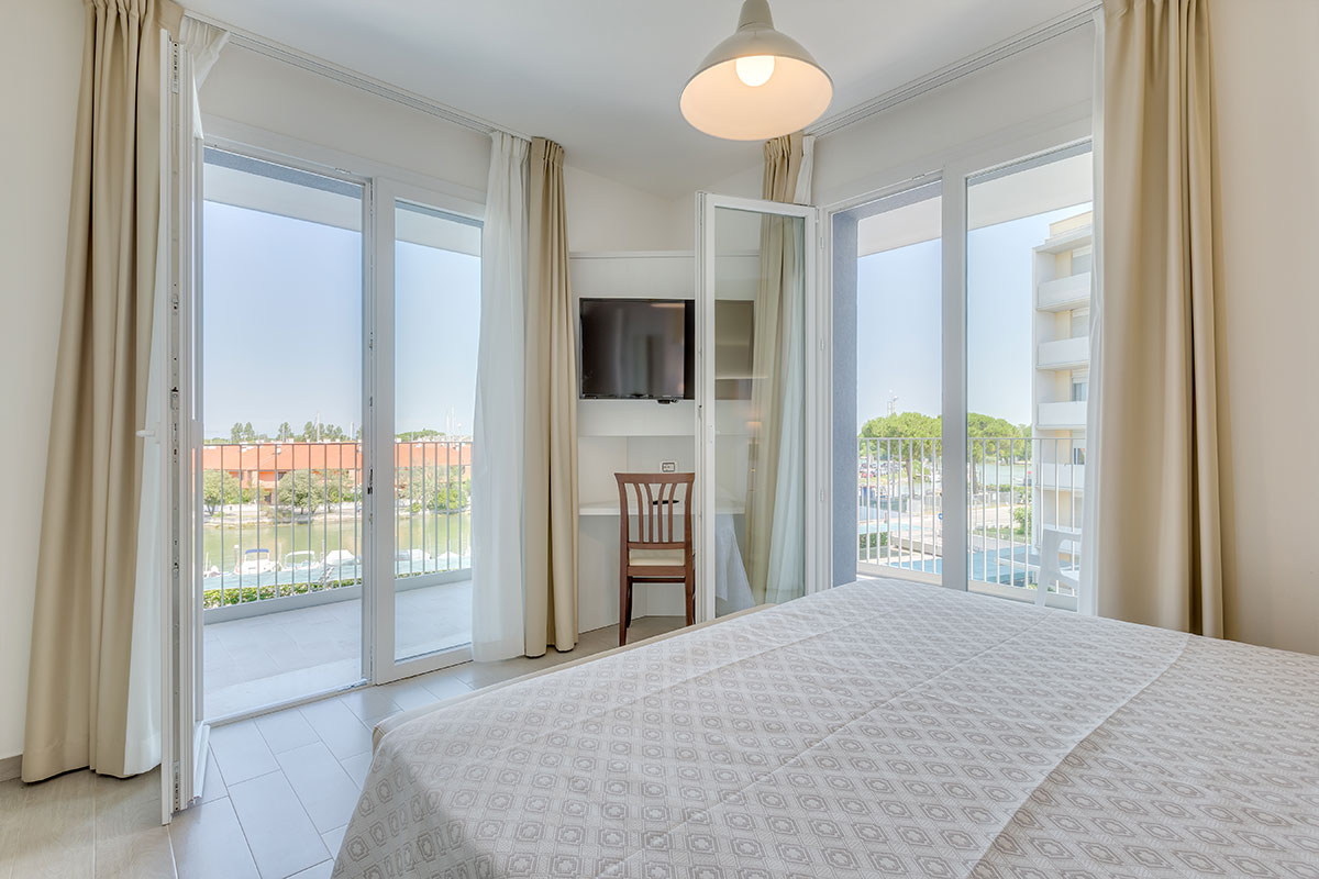 Camera Junior Suite (EN)